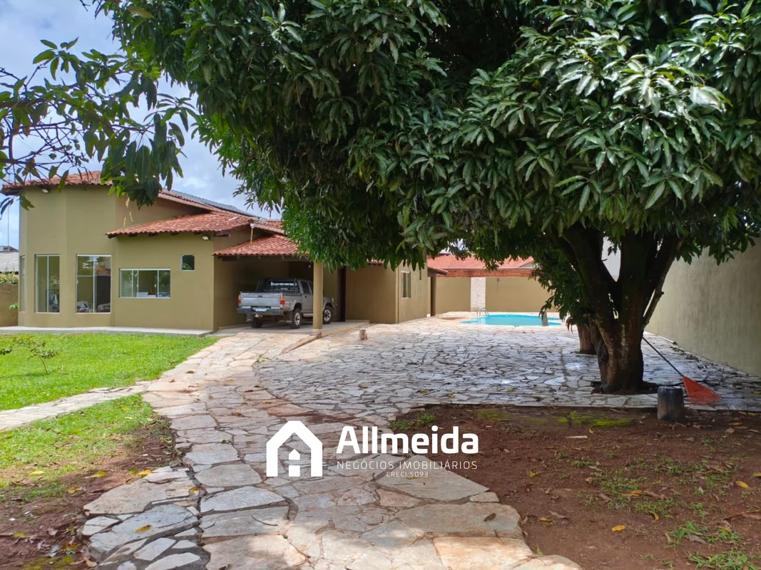 VENDO ÓTIMA CASA NA LAJE EM LOTE DE 1000M² BEM LOCALIZADA PRATICAMENTE NA ENTRAD...