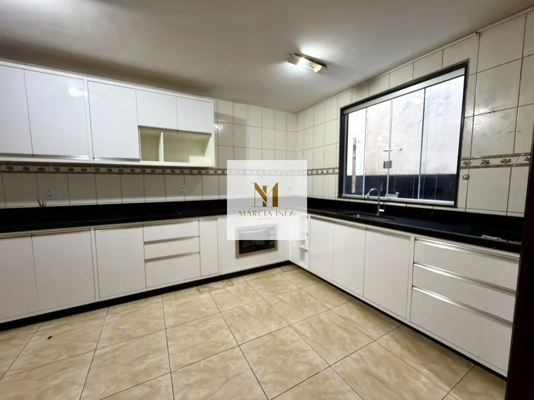 MÁRCIA INÊZ TRADIÇÃO NO MERCADO IMOBILIÁRIO DESDE 1990, ATENDENDO GERAÇÕES DE FA...