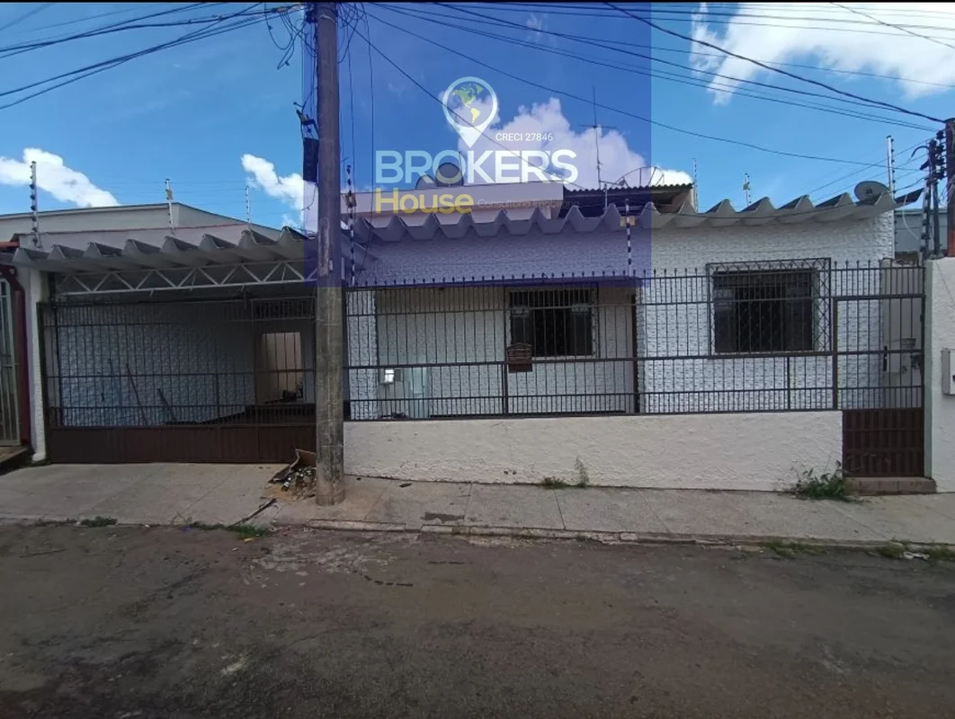 Descubra uma excelente oportunidade de morar em uma casa espaçosa e bem localiza...