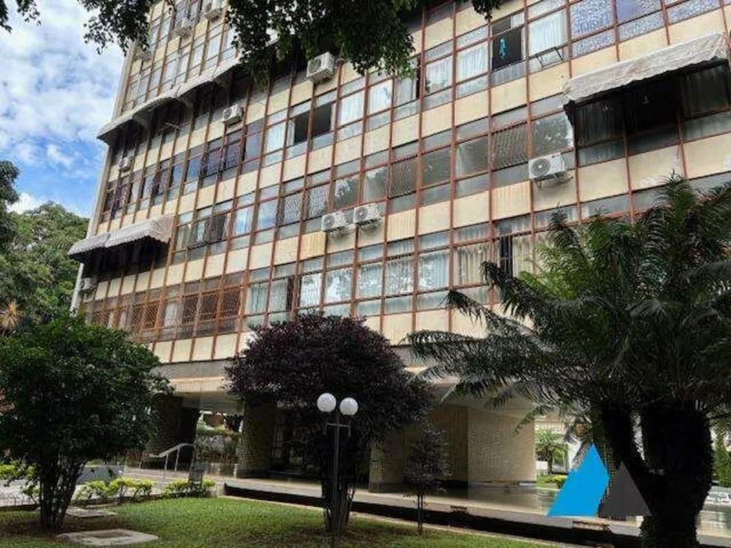 Ótimo apartamento na Asa Norte em Brasília, com área interna de 200,98 m², ofere...