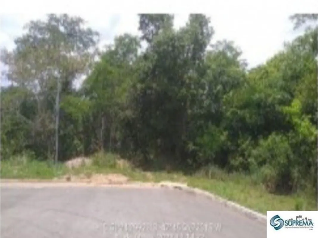 Suprema Construções e Emp. Imobiliários Ltda, Creci/DF 9060, apresenta:Lote no J...