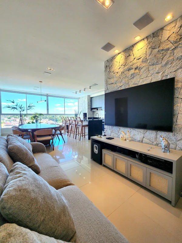 O Apartamento Mais Bonito do Parque Cascavel - Disponível pra Venda Totalmente M...