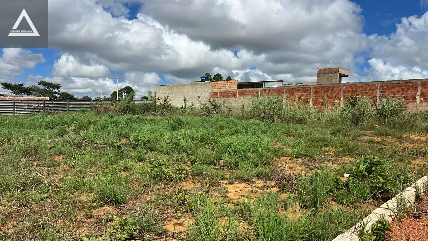 Vendo lote no Residencial dos Pinheiros, na Rua 06 Chacara 85 C. Condominio com ...