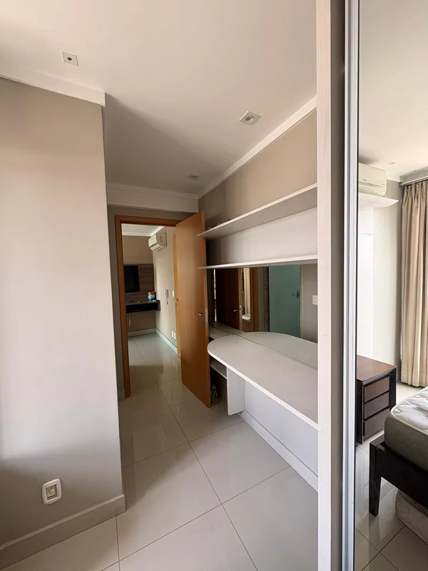 Apartamento de 1 quarto totalmente separado da sala, cozinha e varanda garantind...