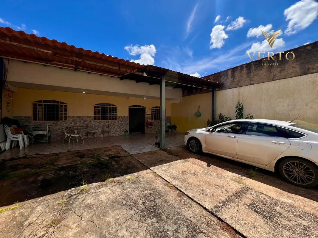 Imagine morar em uma casa localizada na QNM 3 Conjunto M, em Ceilândia Sul, DF, ...