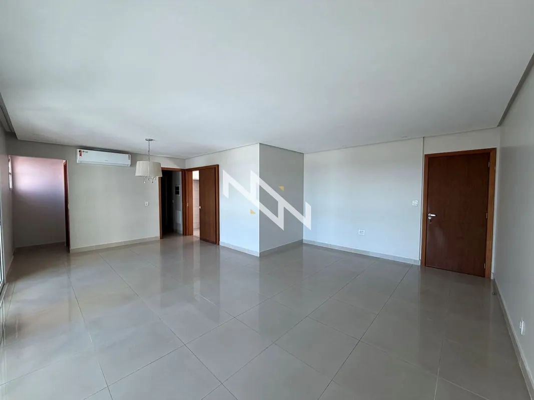 Apartamento de 110 m² com 2 suítes sendo a master com closet, 2 vagas de garagem...