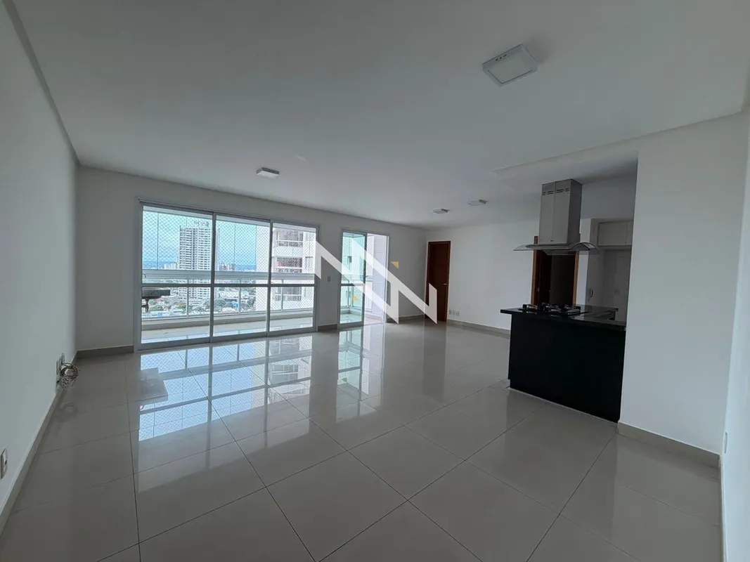 Apartamento de 110 m² com 2 suítes, 2 vagas de garagem e vista para o sul. O imó...