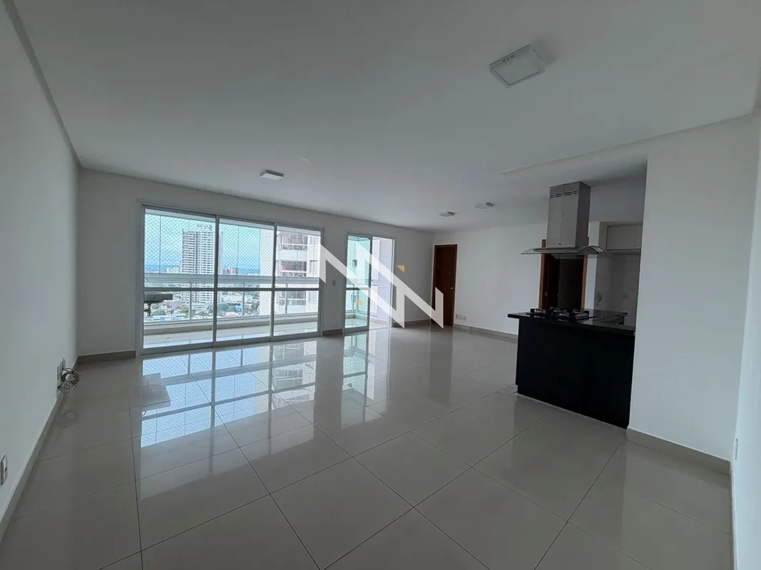 Apartamento de 110 m² com 2 suítes, 2 vagas de garagem e vista para o sul. O imó...