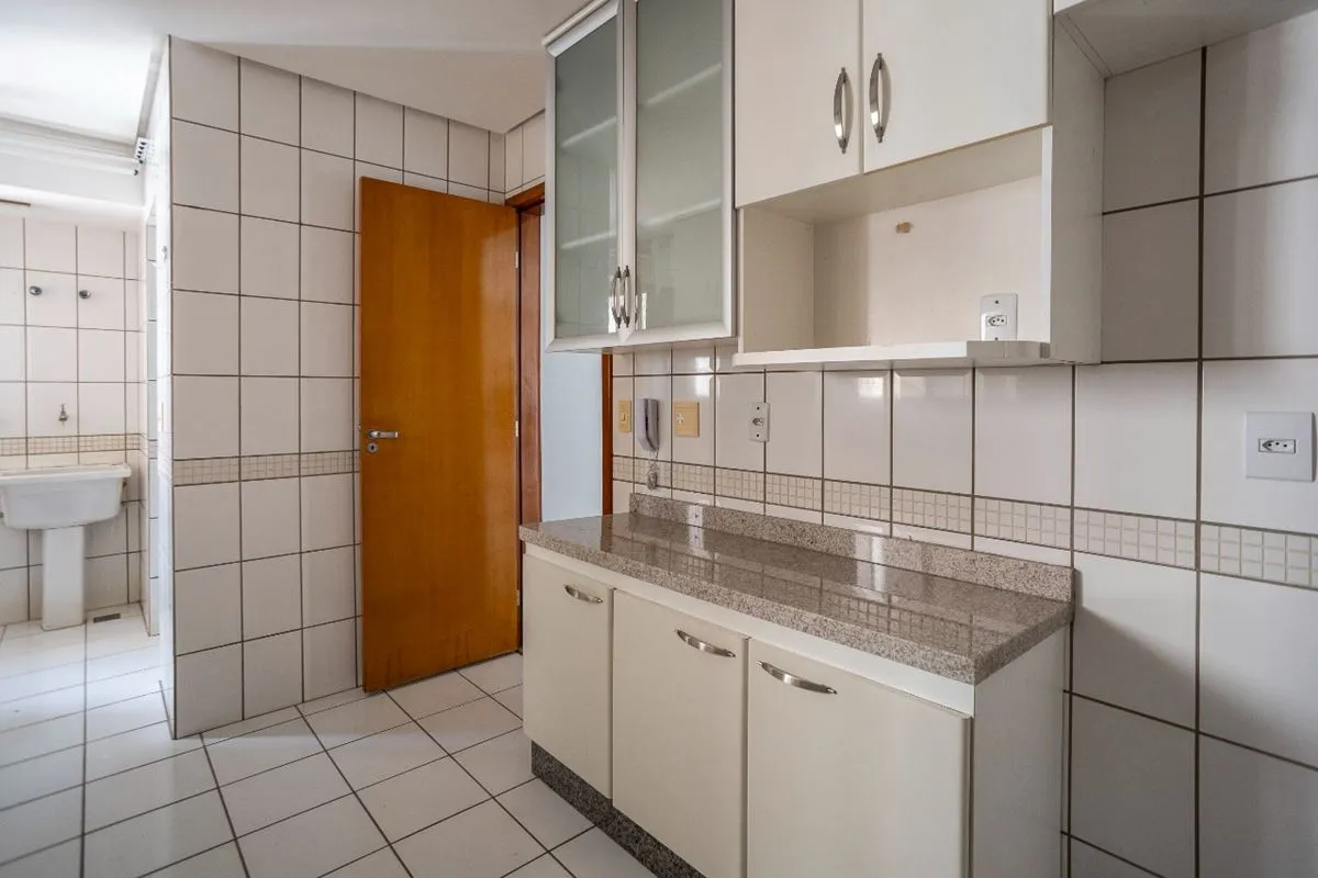 Descrição do Imóvel: Apartamento 3 quartos, sendo 1 suíte, 89m² para locação, Se...
