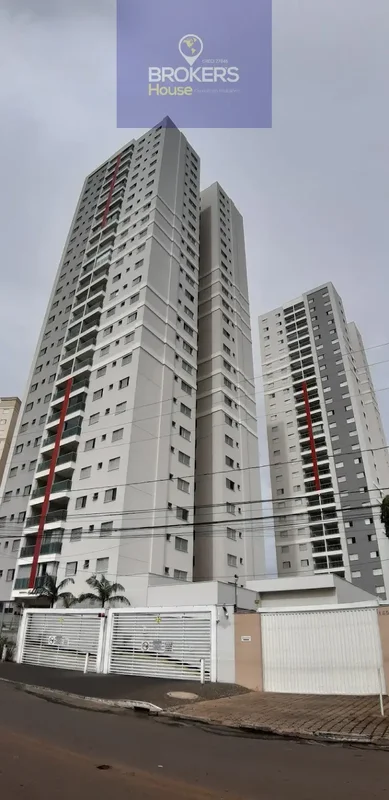 Descubra um apartamento confortável e bem localizado na Avenida José Neto Paranh...