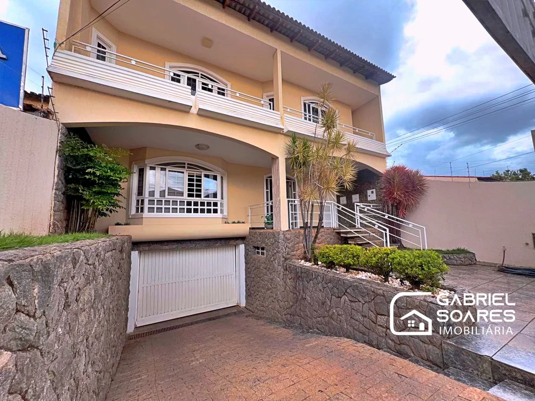 Taguatinga Norte | QNA 9DESCRIÇÃO DO IMÓVEL- Área construída: 433,33 m²;- Área d...