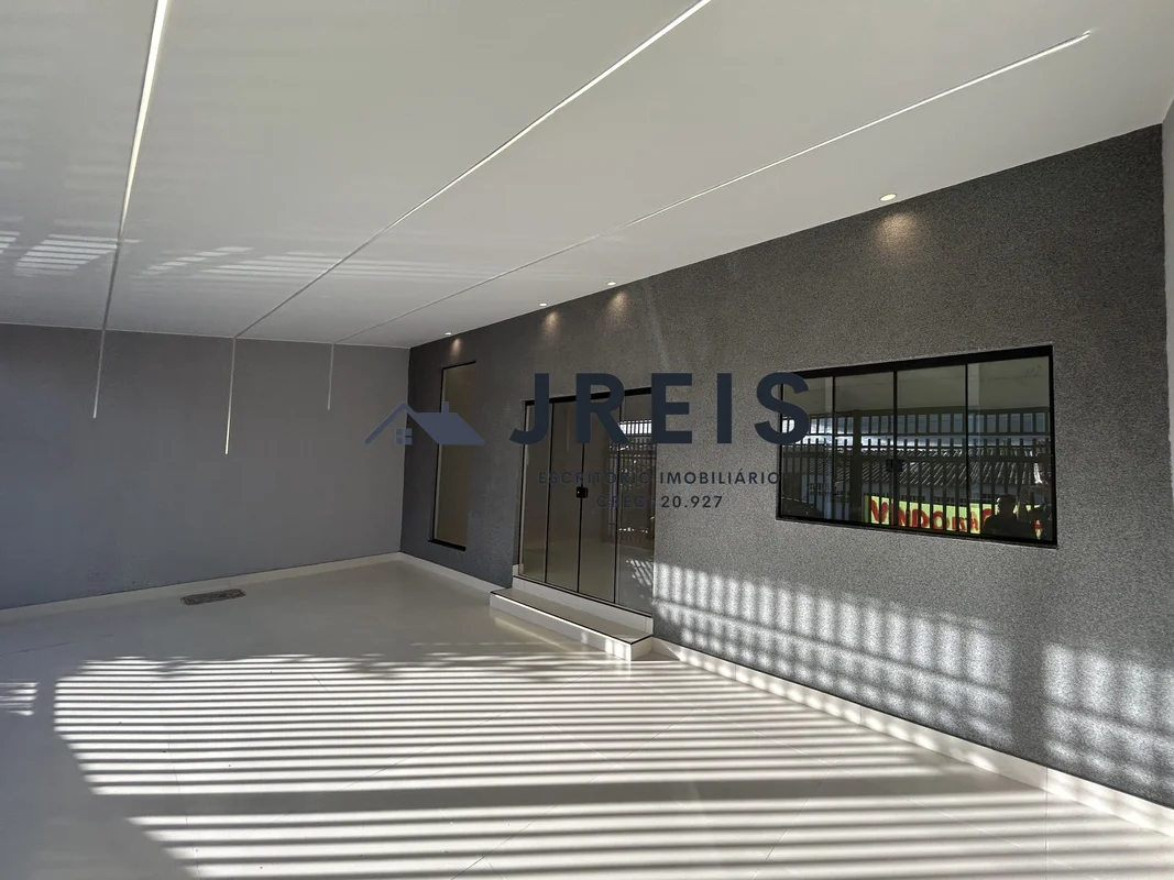 JREIS ESCRITÓRIO IMOBILIÁRIOImóvel bem localizado no bairro Guariroba.Próximo ao...