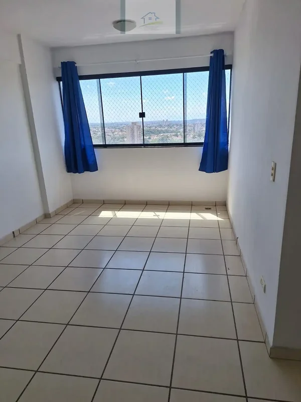 Um apt 87 metros, 3/4 sendo 1 suíte, 2 vagas de garagem subsoloArmários somente ...