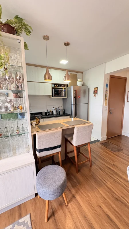 Madel Imobiliária vende apartamento na Quadra 7 de Sobradinho.DESCRIÇÃO:2 quarto...