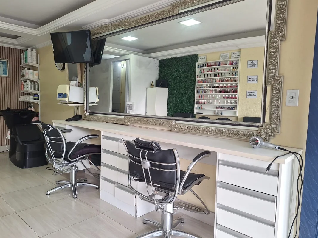 Passo ponto comercial de um salão de beleza om funcionamento ativo a mais de 20 ...