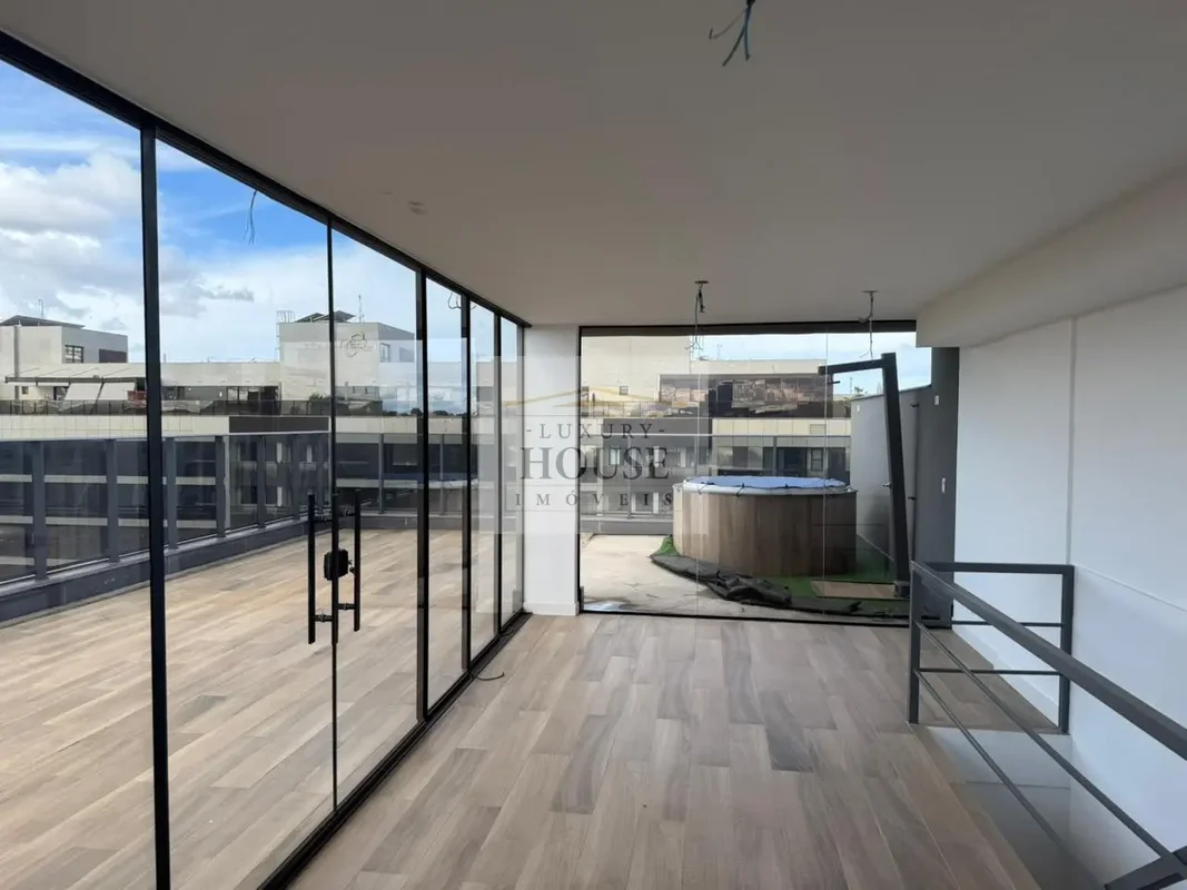 Descubra um apartamento de alto padrão na melhor localização de Brasília: SQNW 1...