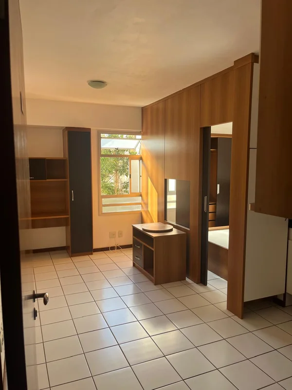 APROVEITE ESSA EXCELENTE OPOTURNIDADE DE MORADIA OU INVESTIMENTO, EM UM CONDOMÍN...