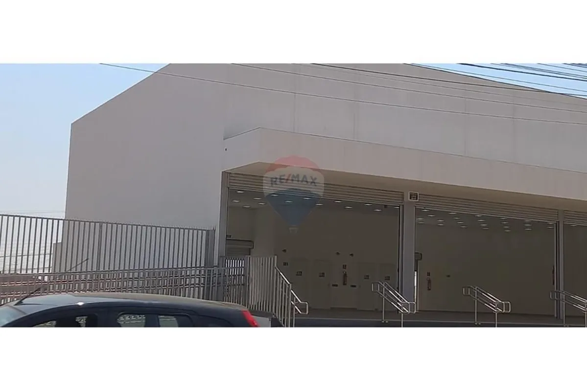 Galpão de Alto Padrão em Samambaia: Eficiência e Amplo Espaço!Oportunidade estra...