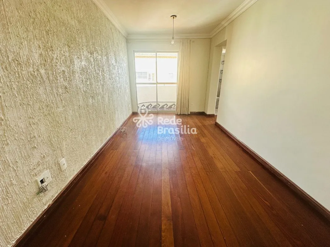 Vende apartamento medindo 54 metros quadrados de área privativa, 6o. andar, com ...