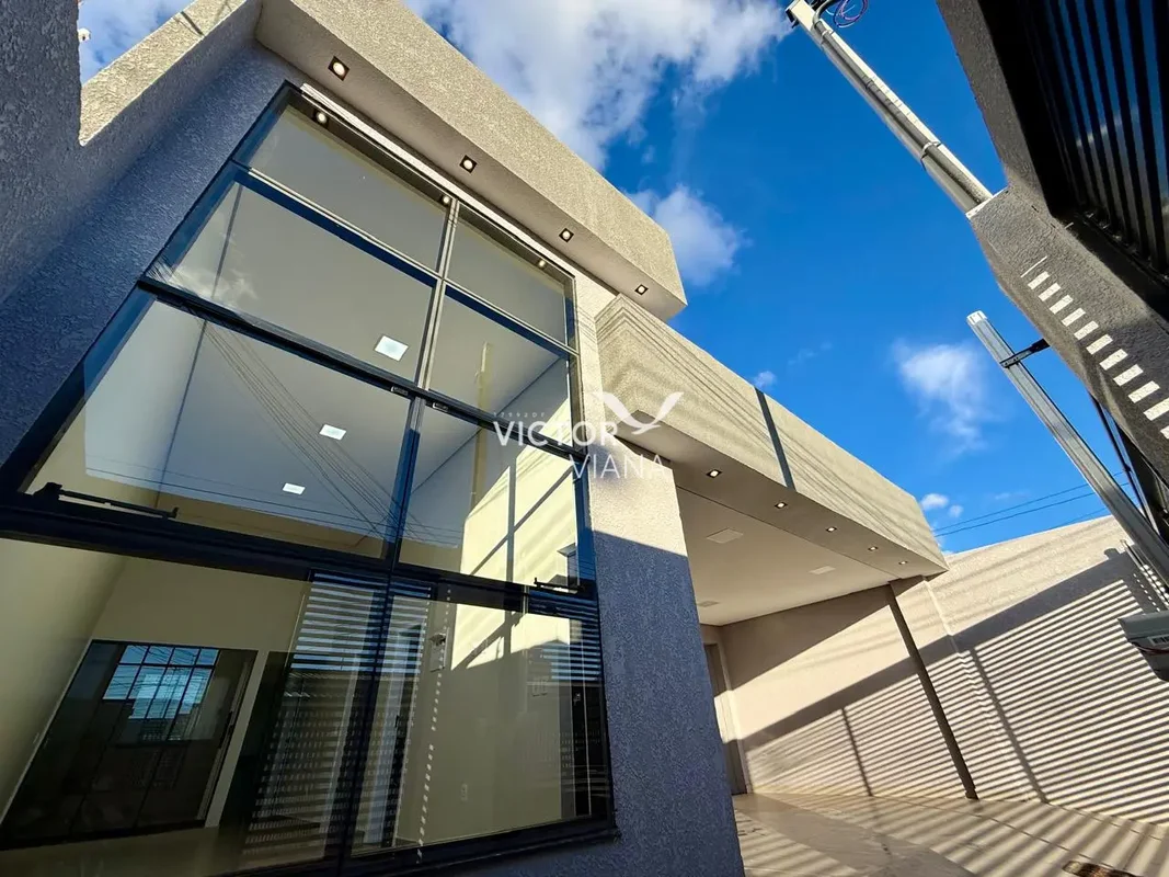 VICTOR VIANA anuncia em parceria com THAIS SÁCasa reformada na QNP 32 (Ceilândia...