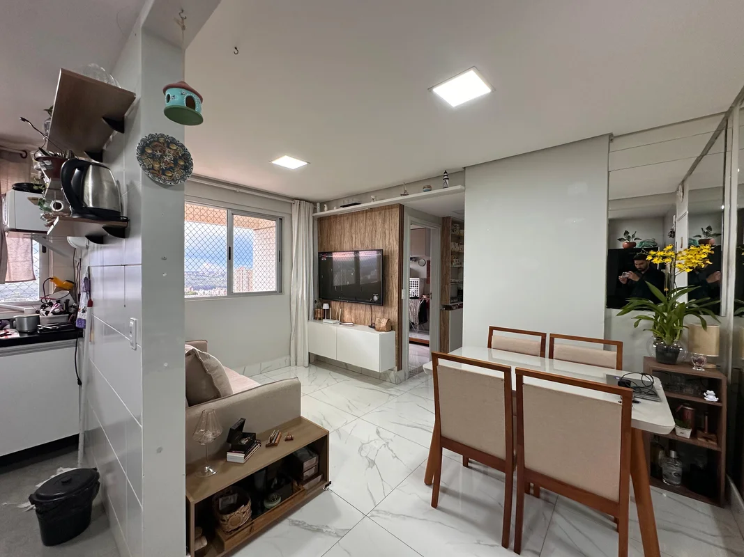 Descubra um apartamento confortável e bem localizado na Quadra 102 Conjunto 1, S...