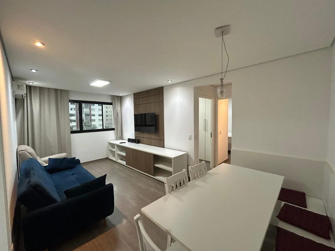 Conheça este confortável apartamento localizado na Avenida Flamboyant, no bairro...