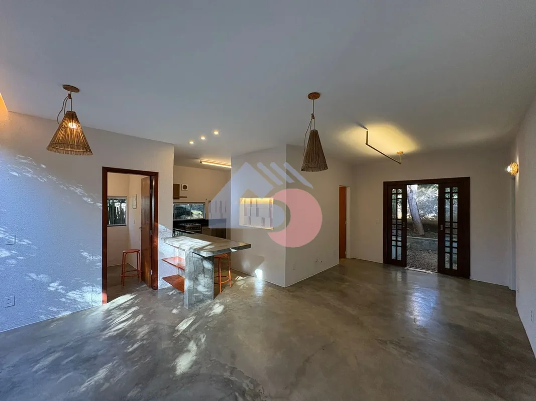 CASA NO JARDIM BOTÂNICO, SEMOBILIADA COM ÓTIMO APROVEITAMENTO DOS ESPAÇOS, CONDO...