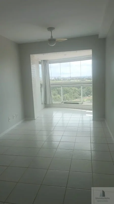 Alugo Living 2 qts, com varanda.Dois quartos (uma suíte)Sala dois ambientesVaran...