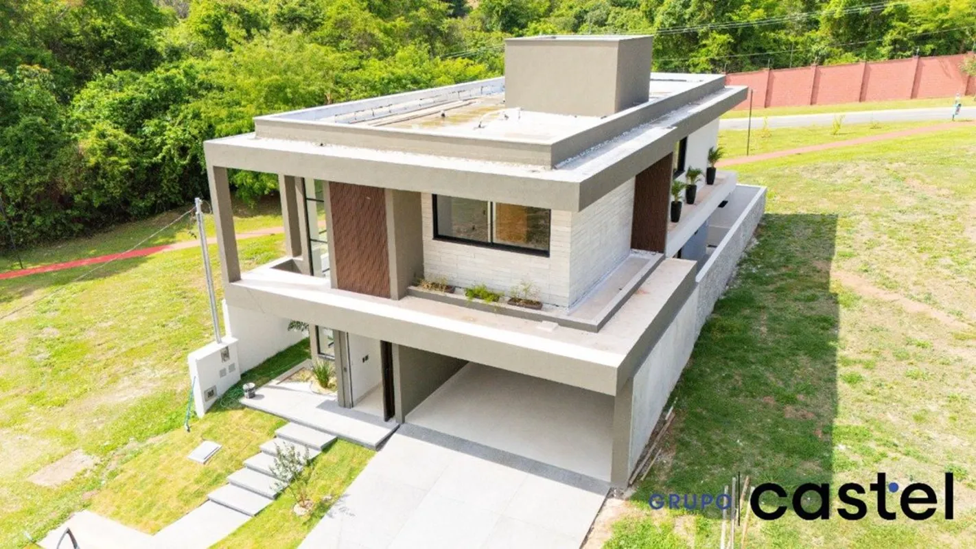 Sobrado no Condomínio Jardins Barcelona - Goiânia- 3 suítes, sendo uma suíte mas...