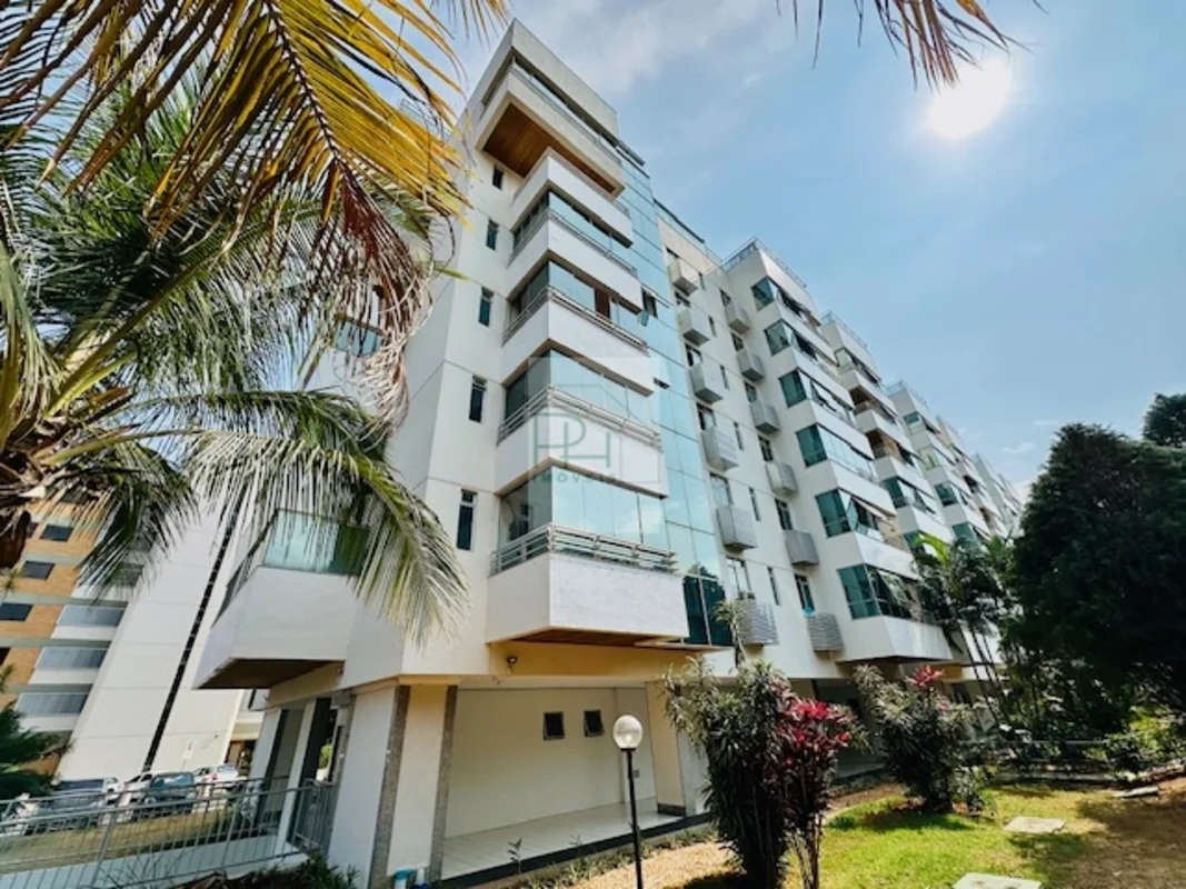  Apartamento excelente e muito bem localizado!Este confortável apartamento conta...