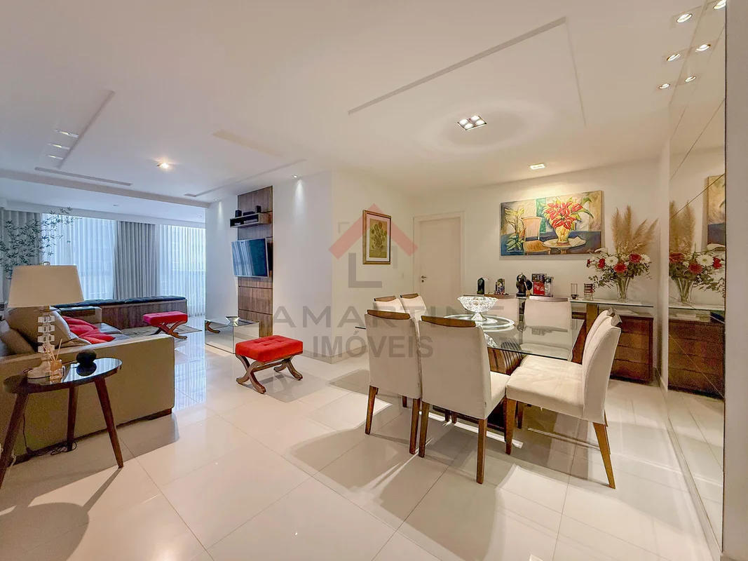 Apartamento reformado na melhor quadra do Sudoeste – SQSW 300, reconhecida pela ...