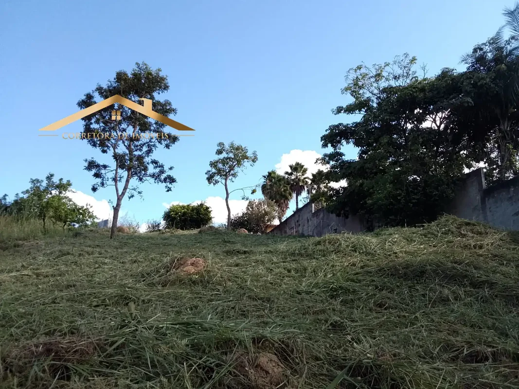 Atenção, Colegas Corretores! Imóvel com alto poder de revenda, excelente margem ...
