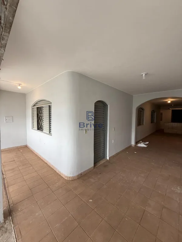 Excelente oportunidade de alugar uma casa funcional e bem localizada no Setor Oe...