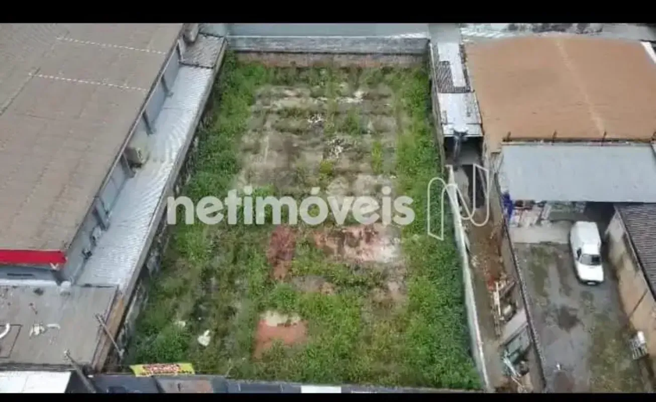 Excelente oportunidade pra você montar seu negócio, sua fábrica, seu galpão. São...