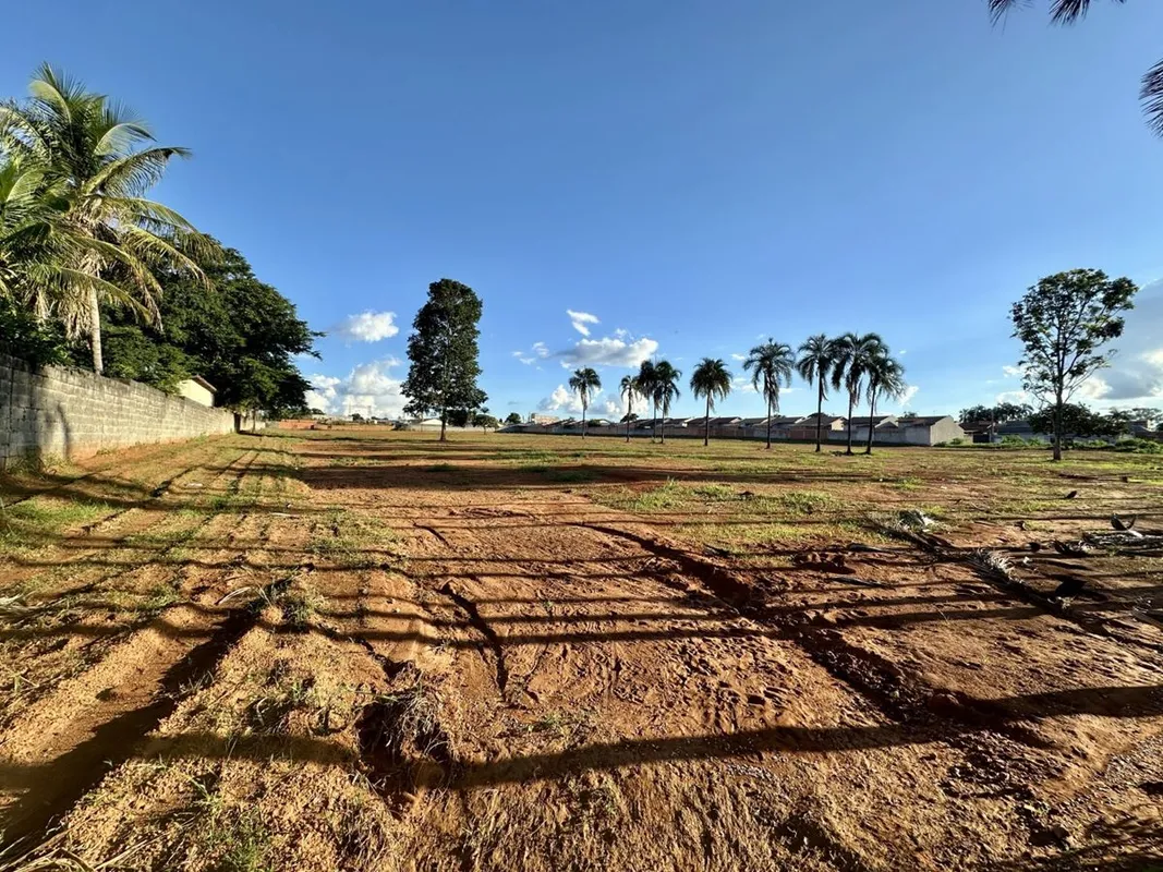 Área Comercial à Venda 20.000 m² em Aparecida de Goiânia Oportunidade para inves...