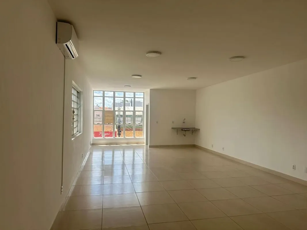 Sala AMPLA - com DESTINAÇÃO Mista! (Comercio ou Residencia);- excelente oportuni...