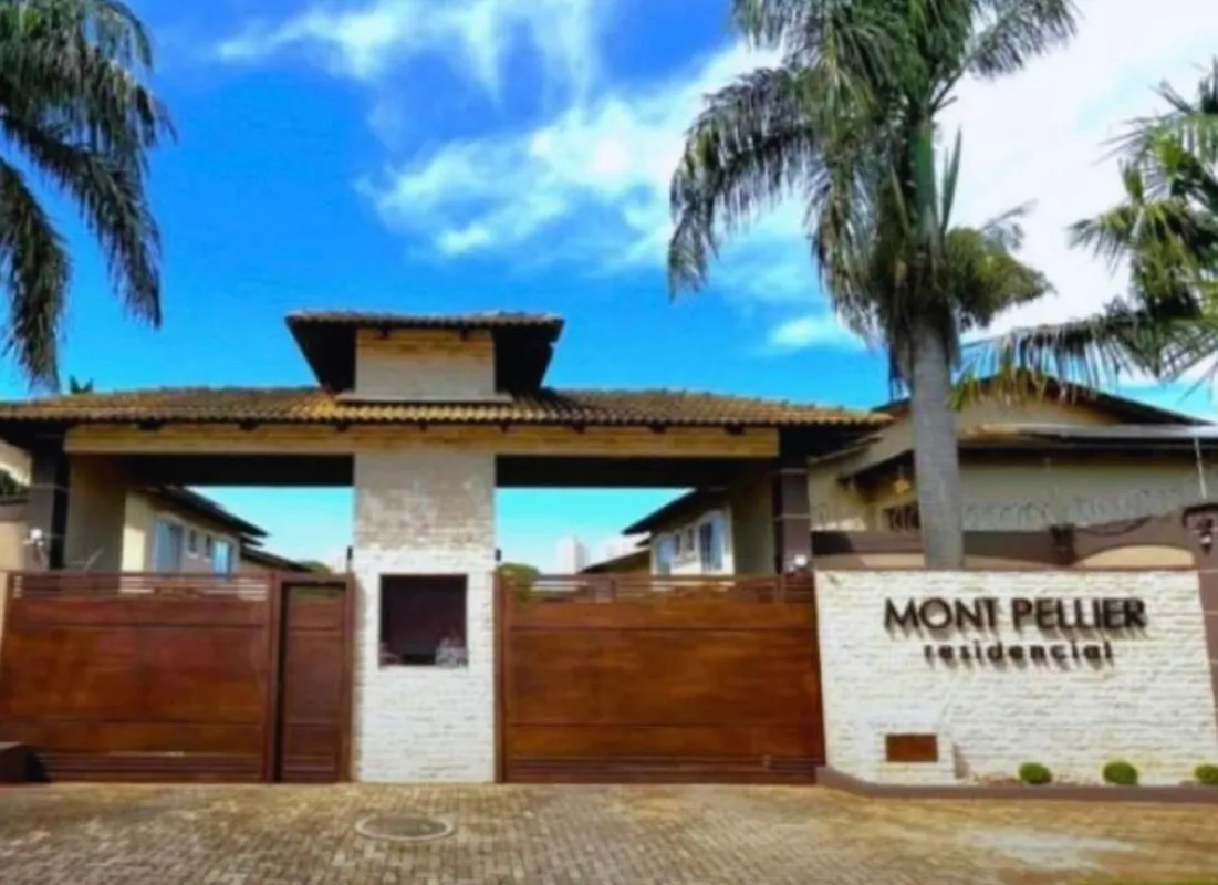 Sobrado à venda com área total de 195,50m², 4 quartos sendo 1 suíte, localizado ...