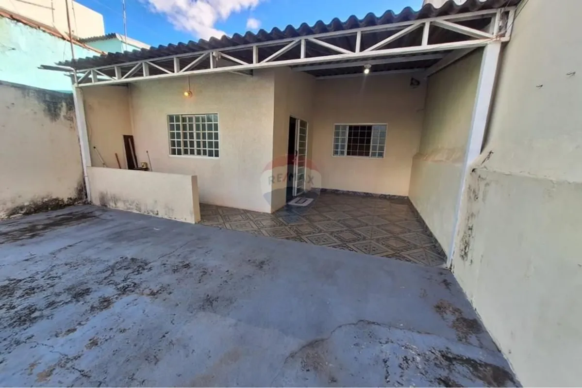 CASA Á VENDA NA QR 405 COM 2 QUARTOS SAMAMBAIA NORTEVocê está procurando por uma...