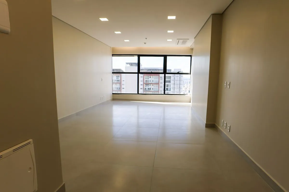 SALA COMERCIAL NO WORLD TRADE CENTERLeve o seu negócio para um novo nível em um ...