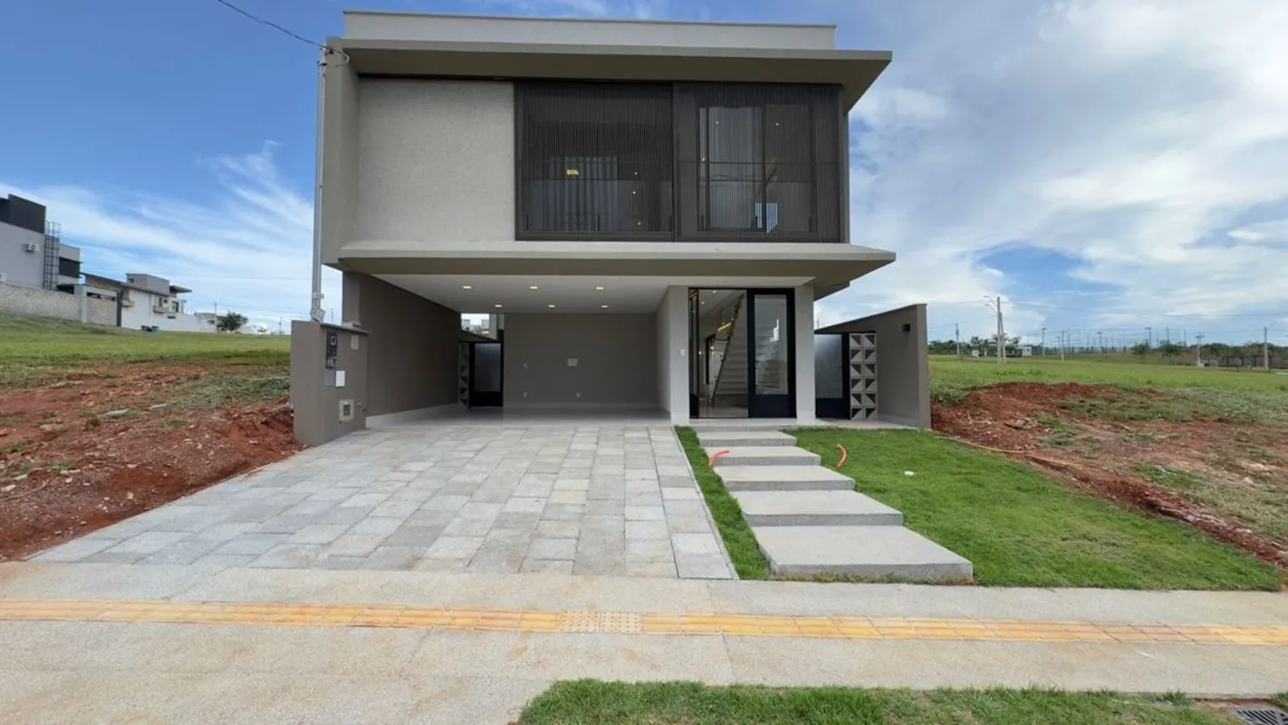 Sobrado de Alto Padrão para Aluguel – Condomínio Fechado na Região Metropolitana...