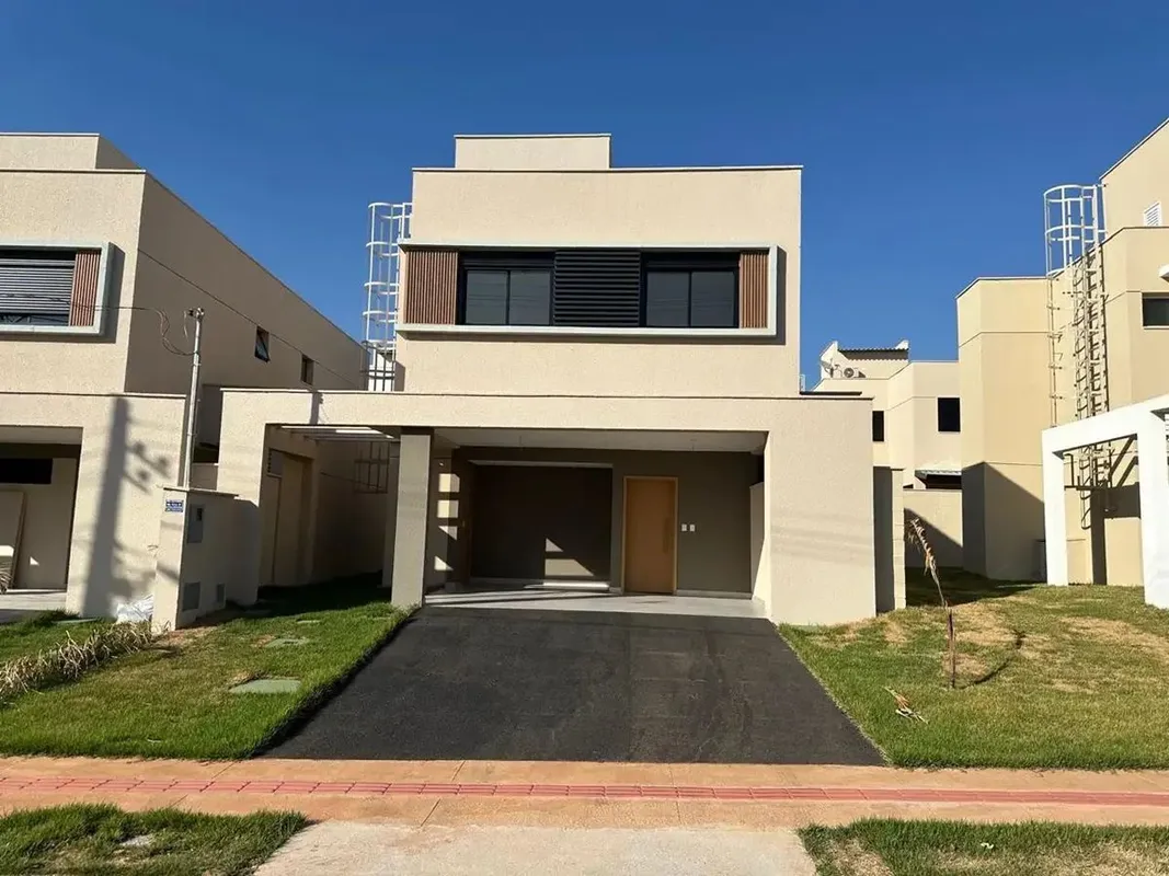 ? Casa no Jardins Marselha | 3 suítes ?Casa moderna com 3 suítes e lavabo, compl...