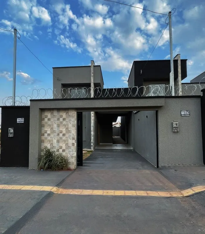 Casa 3Q sendo 1 Suíte no Setor Imperial ll emGoianira!Sala Pé direto Alto com il...