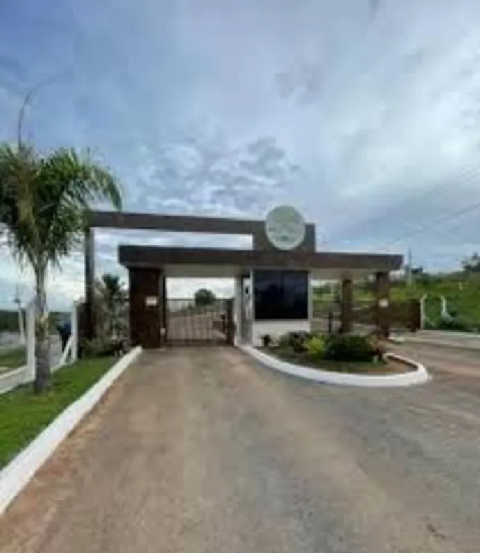 Terreno com 2.357 m², metragem diferenciada, ideal para construção de residência...