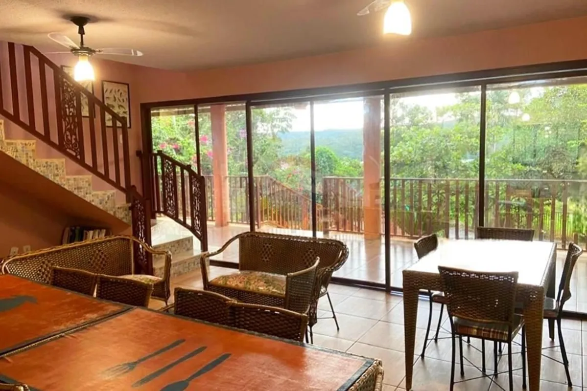 Apresentamos uma excelente oportunidade para quem busca qualidade de vida, tranq...