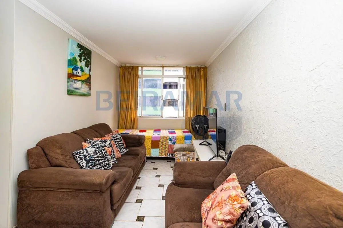Imóvel bem distribuído, ideal para quem busca conforto e praticidade em uma loca...