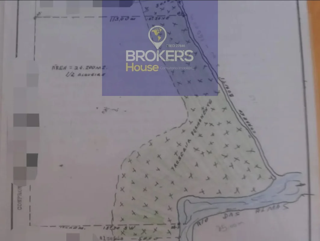 Descubra uma oportunidade única de morar ou investir em uma charmosa chácara rur...