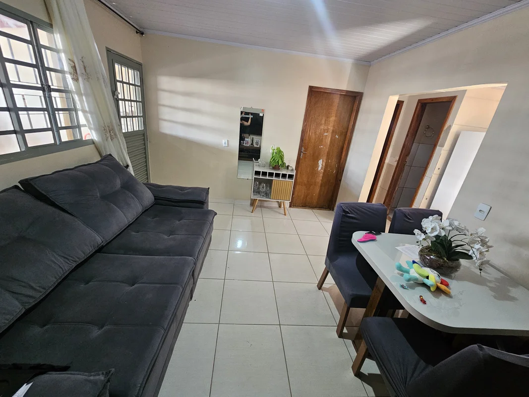  Excelente oportunidade na QNN 4 Conjunto I, CEILANDIA SUL, DF.Localizada em uma...