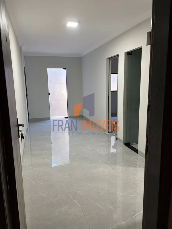 Apartamento TÉRREO Totalmente REFORMADO de 1 dormitório no MC 2, Condomínio Impé...