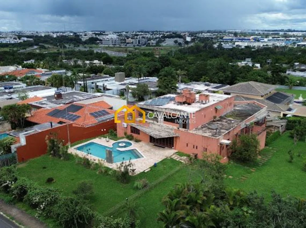 Imagine morar no Lago Norte, uma das regiões mais nobres de Brasília, em um sofi...