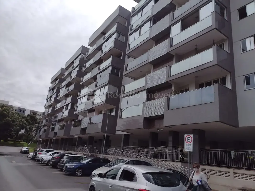  OPORTUNIDADE IMPERDÍVEL!SALA COM VARANDA, PERFEITA PARA SEU CONFORTO E MOMENTOS...